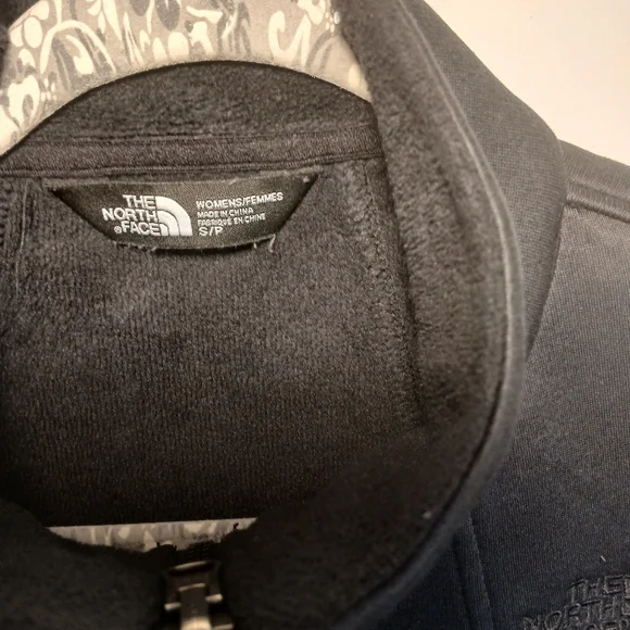 The North Face Women's Black Jacket - Picture 4 of 15